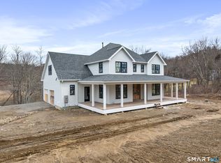 2 Pickett Rd, Roxbury, CT 06783
