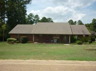 33 Broadmoor Dr, Magnolia, AR 71753