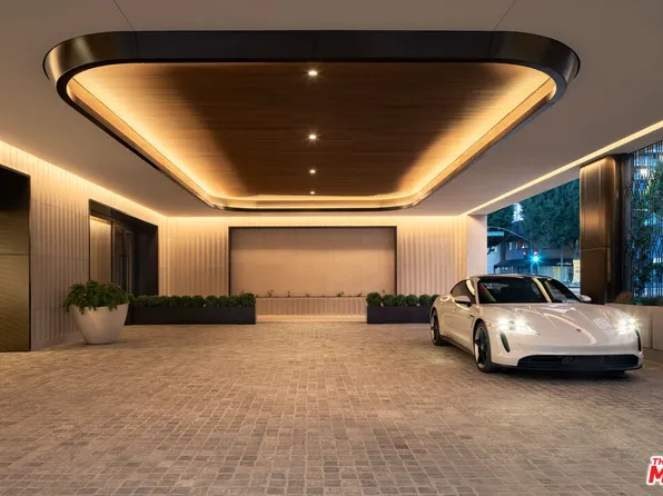9900 S Santa Monica Blvd #2F, Beverly Hills, CA 90212
