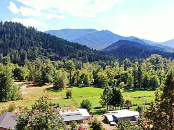 7732 N Applegate Rd, Grants Pass, OR 97527