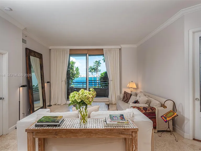 888 Brickell Key Dr #211 — Photo 4