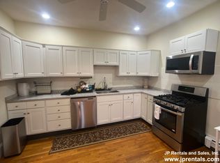 122 Day St #3, Jamaica Plain, MA 02130