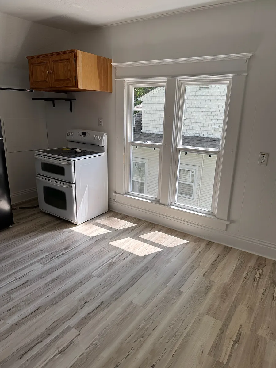 Building Photo - 810 Fremont St #1C