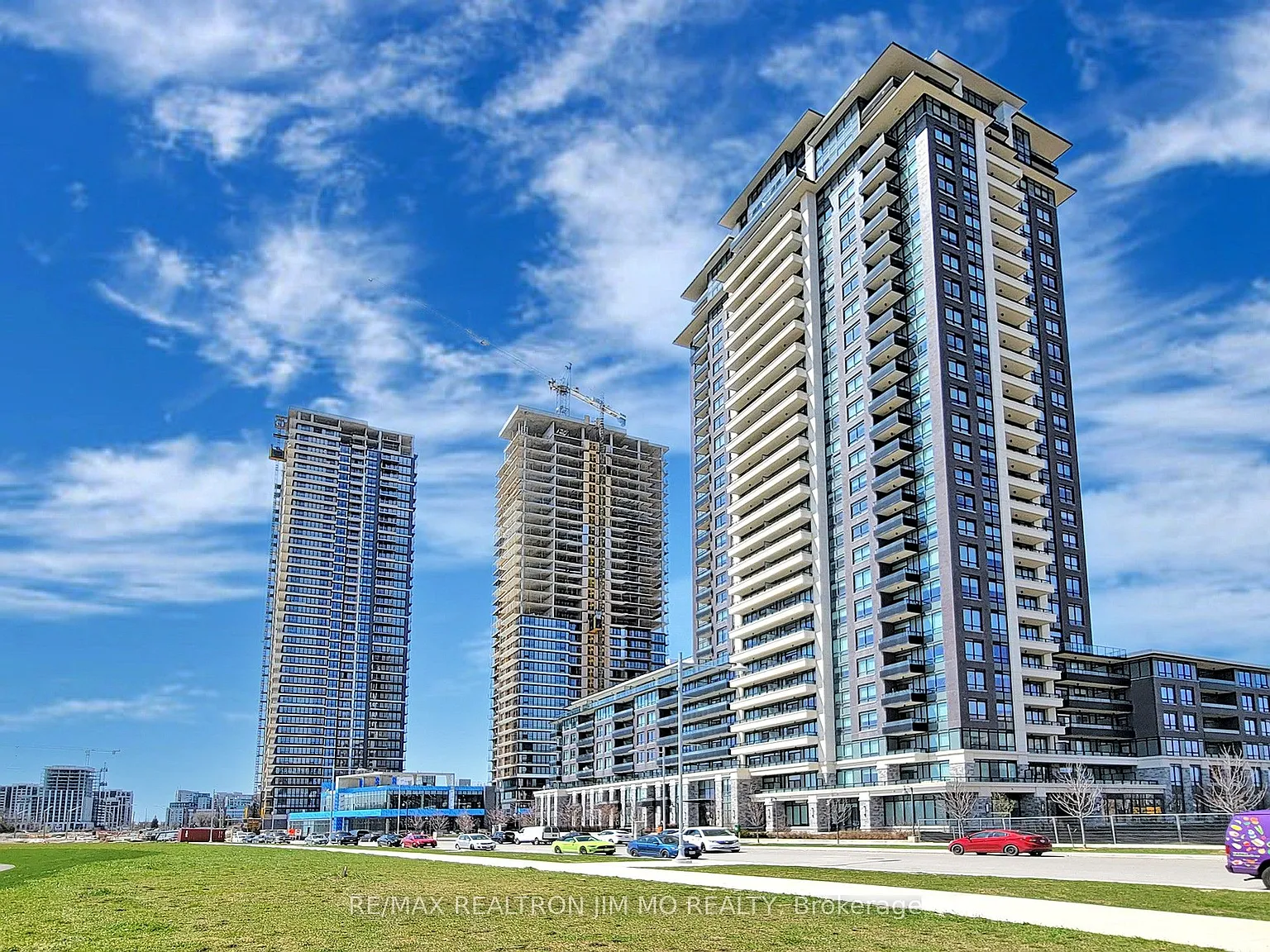 2 bed, $2,580 — Photo 1