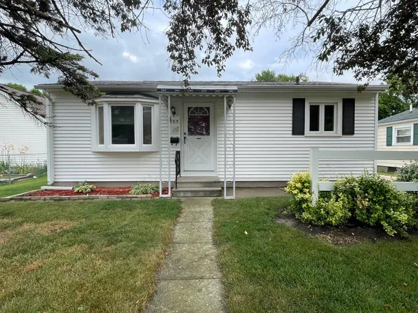 805 Taylor St, Bay City, MI 48708
