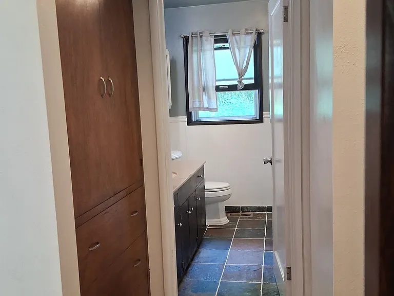 640 SE Williams Rd — Photo 17