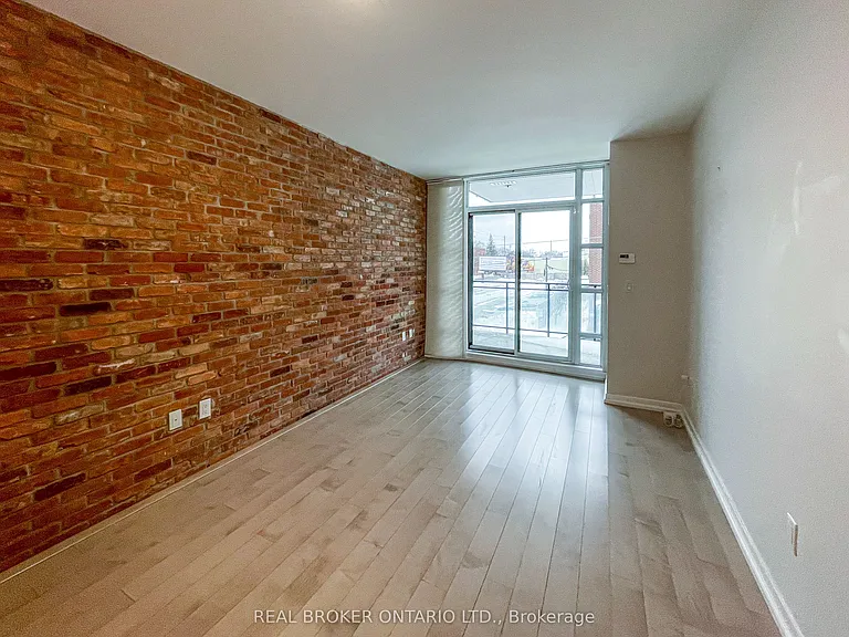 88 Colgate Ave #220 — Photo 3