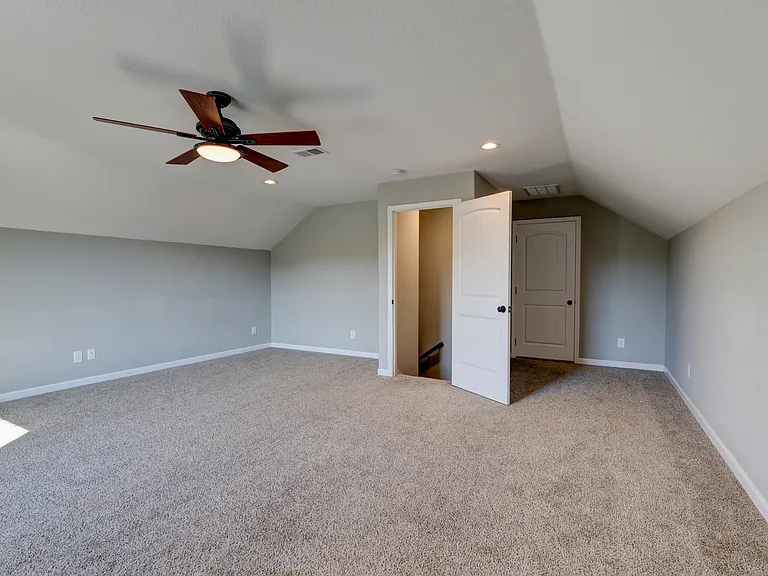 1008 Meadowview Ln — Photo 50