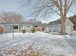 8296 Burwell Rd, Lambton Shores, ON N0M1T0