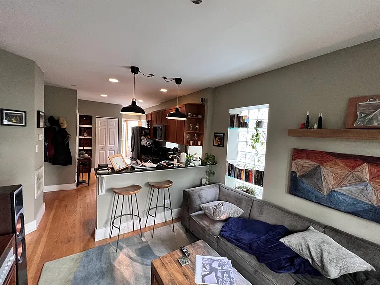 2215 N Bissell St #4 — Photo 5