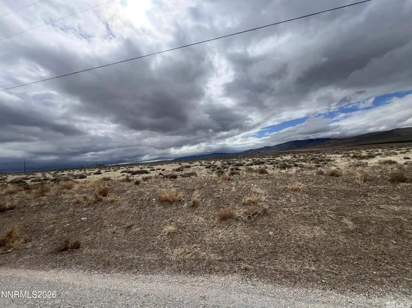 4735 Micro Ave, Silver Springs, NV 89429