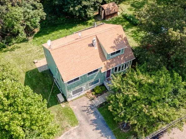 27 Hudson Dr, West Milford Twp., NJ 07480