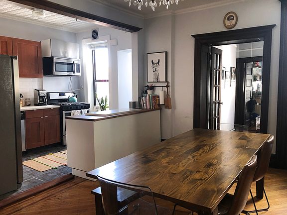 4th image of 567 9th St Ste 3