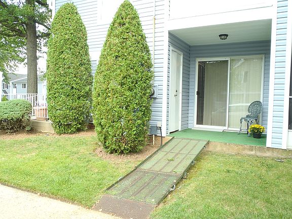 Patio with handicapped ramp
