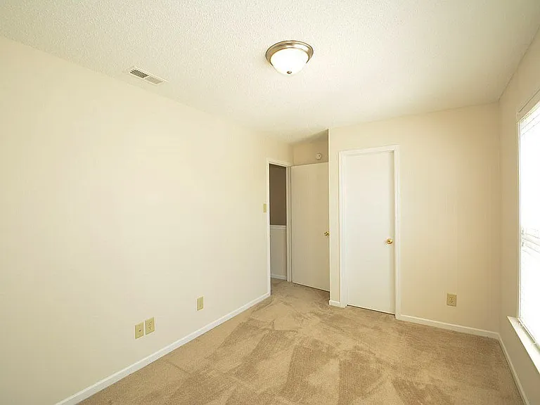 12162 Maize Dr — Photo 23
