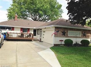 7635 Hoertz Rd, Parma, OH 44134