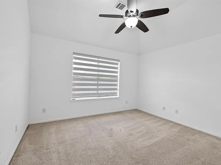 1311 Rene Ct — Photo 37
