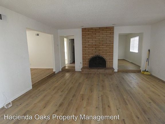 2nd image of 501 N School St