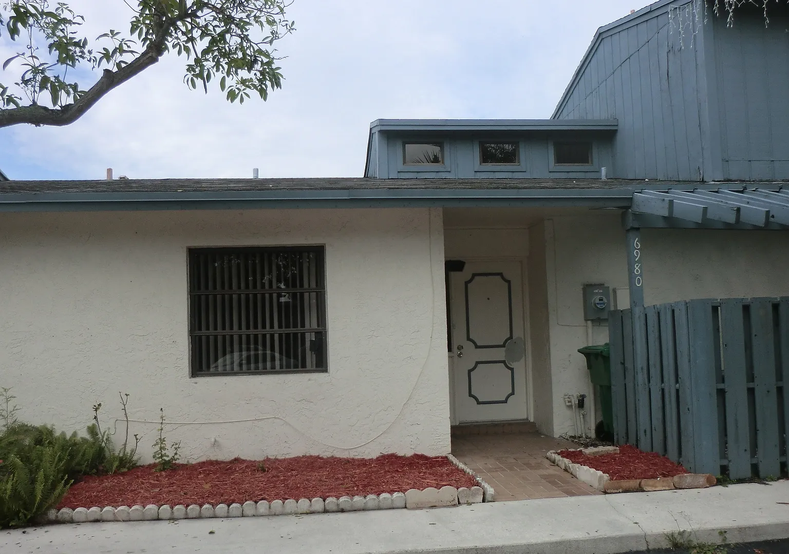 2 Bedroom Villa with great Canal view. — Photo 1