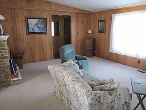 4th image of 112 Tanton Dr