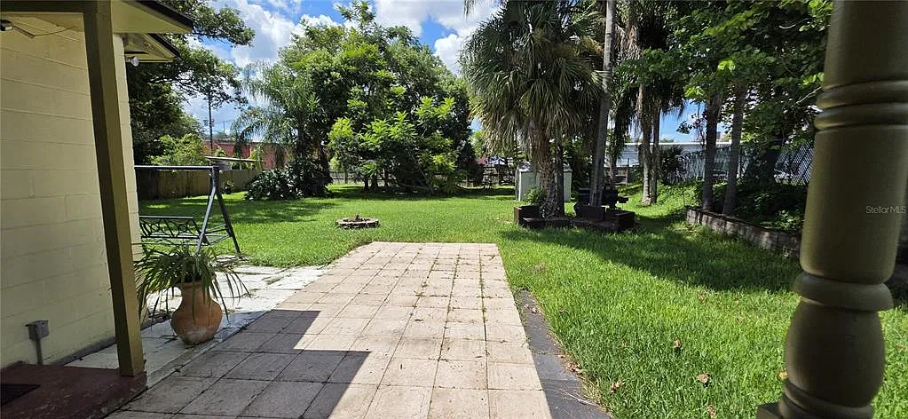 2 bed, 1.0 bath, 934 sqft, $2,200 — Photo 3