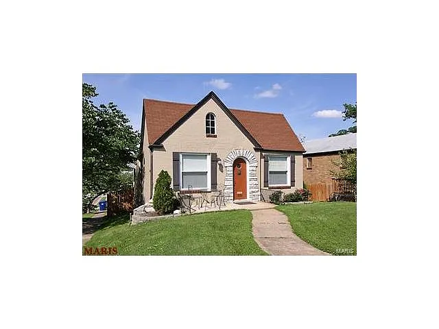 325 Atlas Dr photo 1
