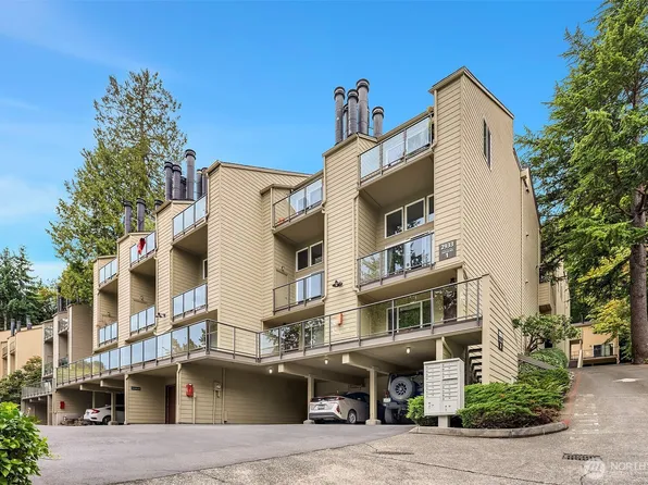 2933 76th Avenue SE #11A, Mercer Island, WA 98040