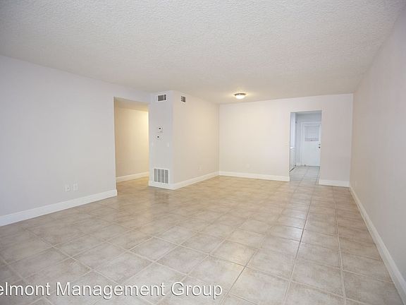 3rd image of 725 Northlake 88 Blvd
