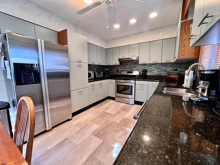 7 N Delavan Ave #2026 — Photo 23