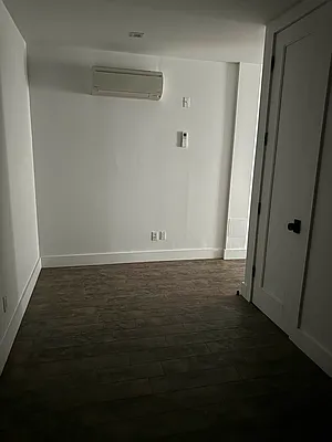 Rented by Delmark Realty LLC | media 44