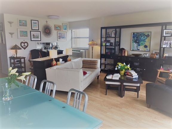 5th image of 5530-32 S Shore Dr #7F