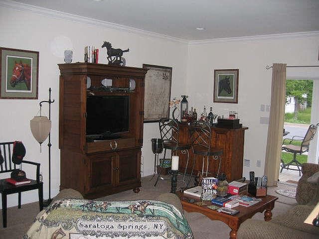 1st image of 324 Ballston Ave