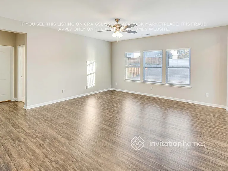 3604 Moorhen Dr — Photo 2