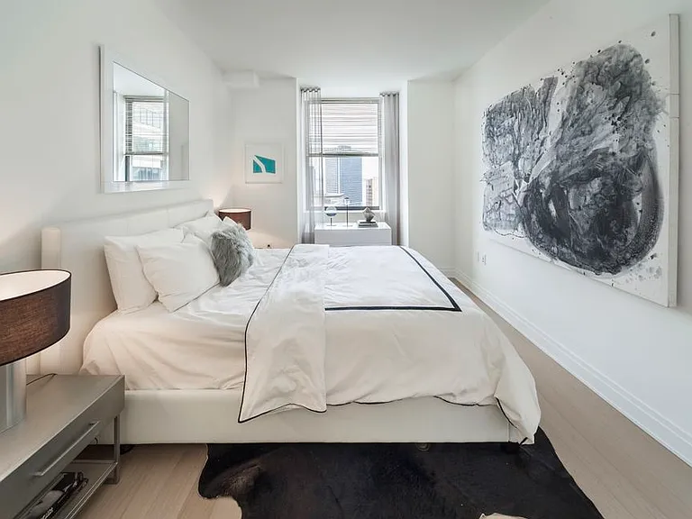 70 Pine St #2107 — Photo 5