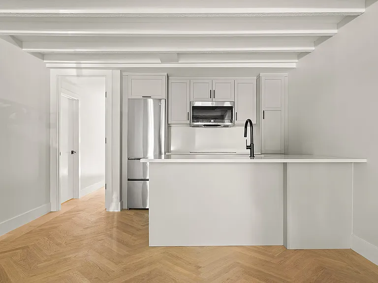407 Adelphi St #1 — Photo 14