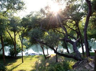 710 Gloria Dr, Seguin, TX 78155