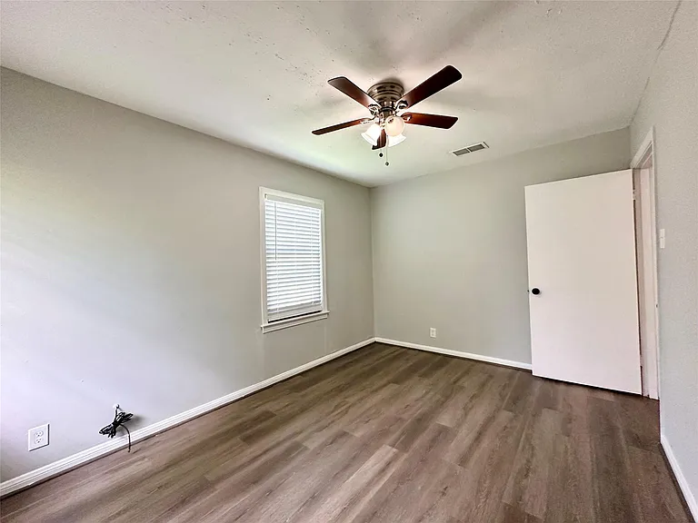 3723 Cosby St — Photo 10