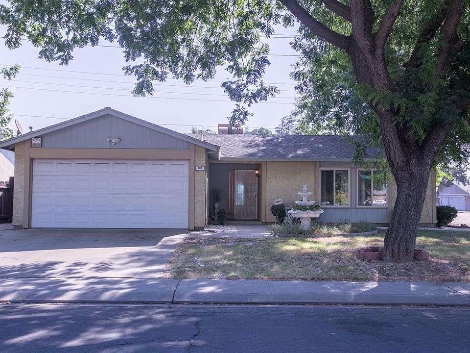 2nd image of 200 Sabrina Ln