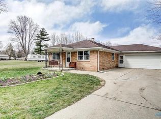 5929 Meade Rd, Sylvania, OH 43560