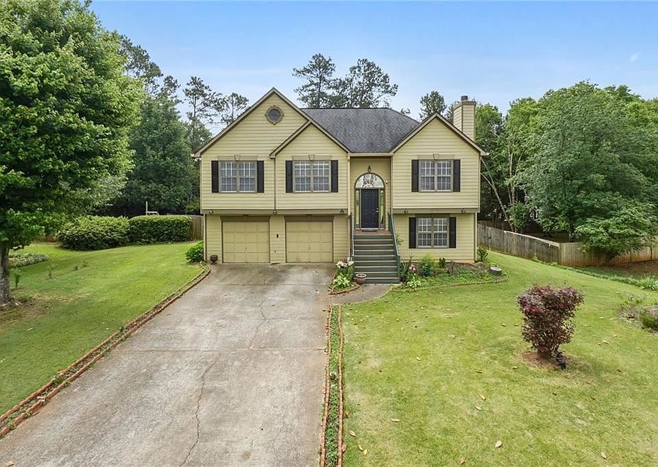 1st image of 3520 Wake Robin Way