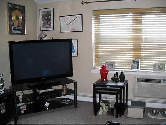 Sold by Neuhaus Realty, Inc. | media 18