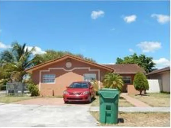 13861 SW 13th St, Miami, FL 33184