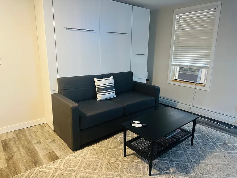 20 Pine St #5 — Photo 6