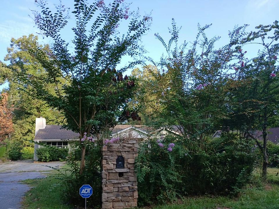 1st image of 206 Windtree Rd