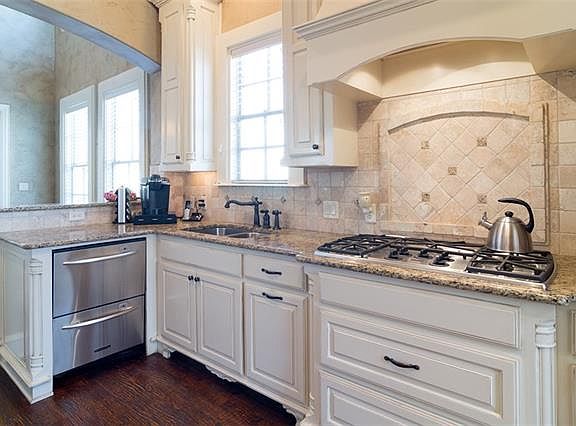 5th image of 72 Casa Ln