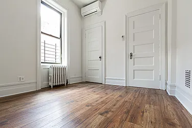 Rented by Dixon Advisory USA Inc.