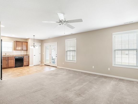 5th image of 11025 Calera Psge