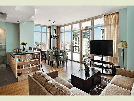 Sold by Stribling | media 9