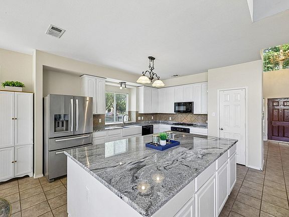 5th image of 3115 Reagenea Dr