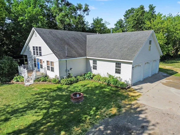 5235 N Lake Sanford Rd, Sanford, MI 48657